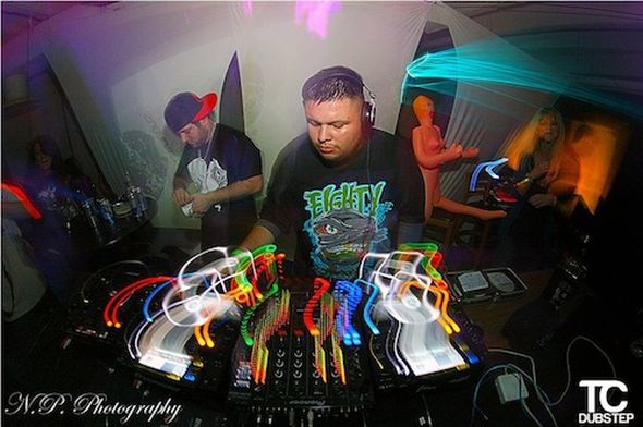 Bare - Geesix RMX - dubstepmusic.hu